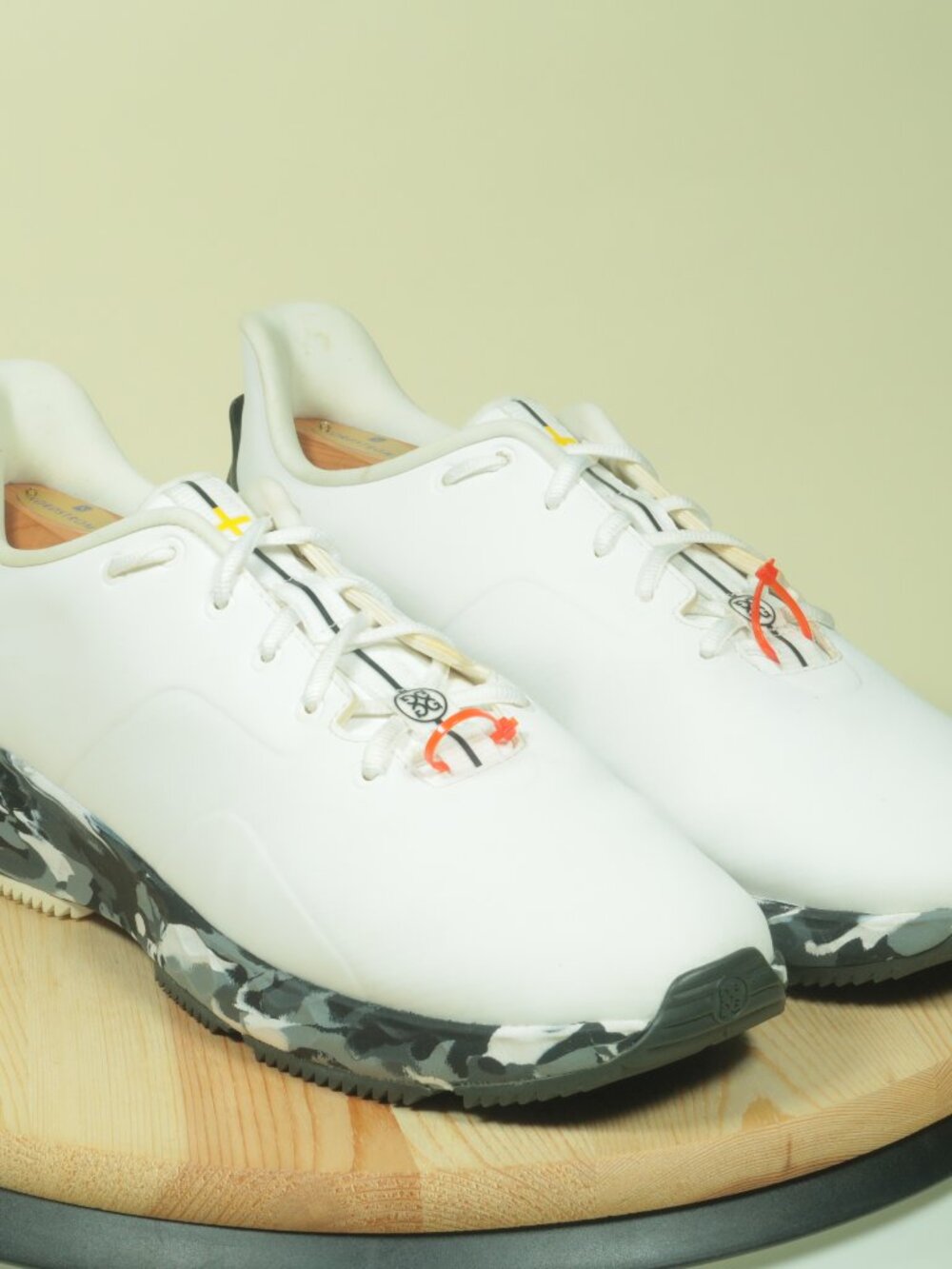 G/FORE MG4+ Golf Shoes Mens 11.5 White Camo Spikeless